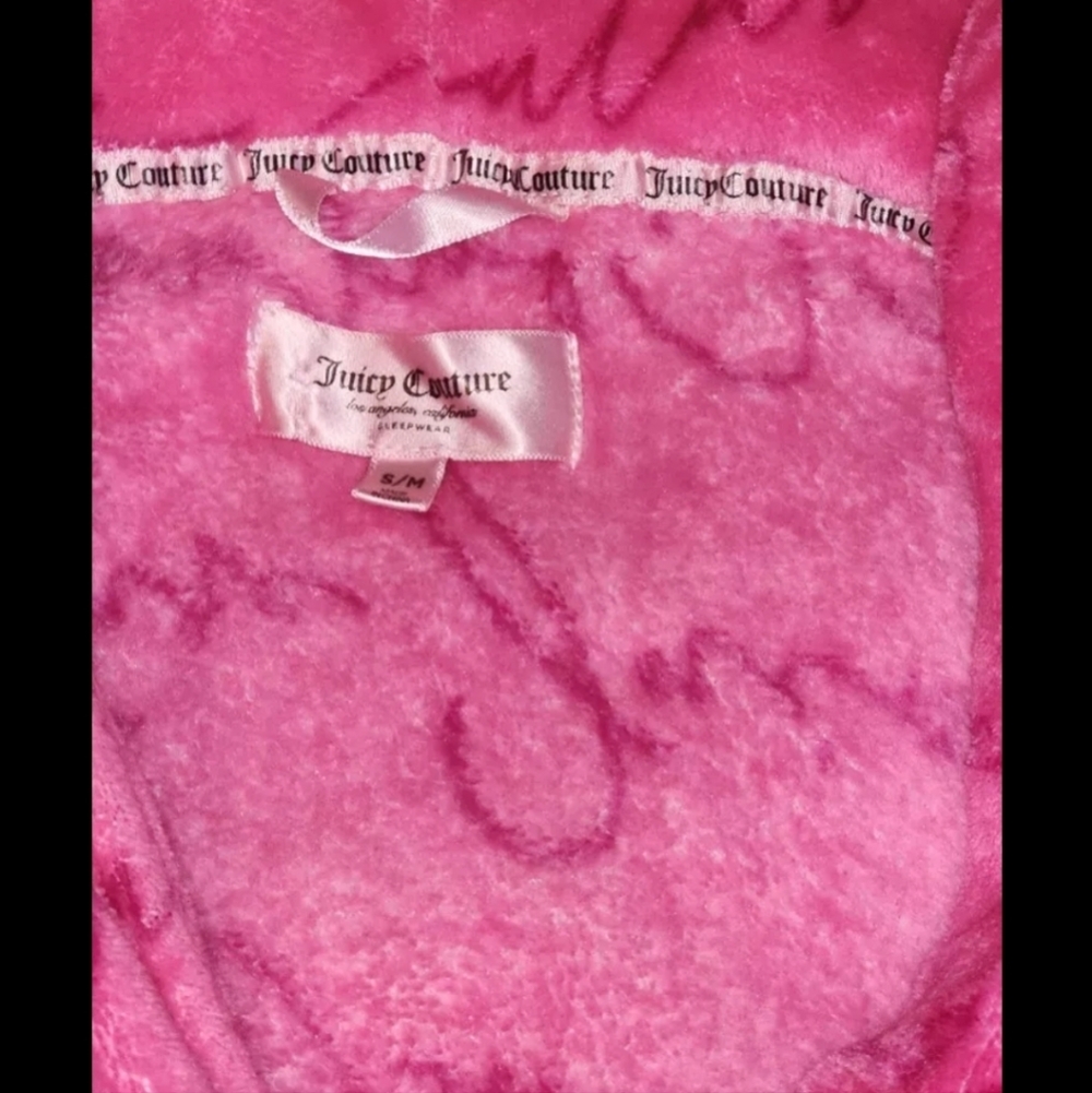 Juicy Couture Womens Long Sleeve Short Length Robe Plush Pink Size S/M - Picture 4 of 4